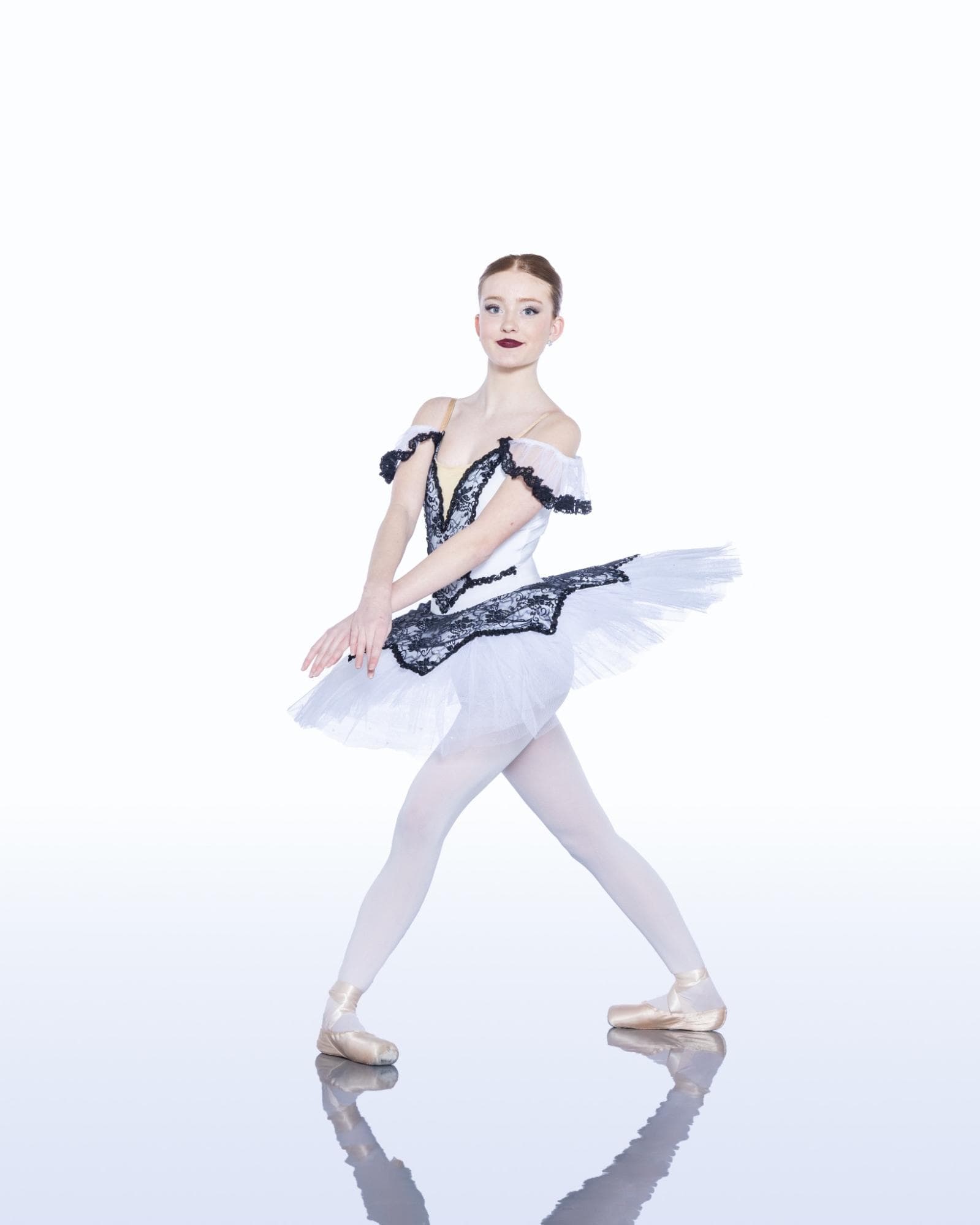 Faculty: Miss Elodie